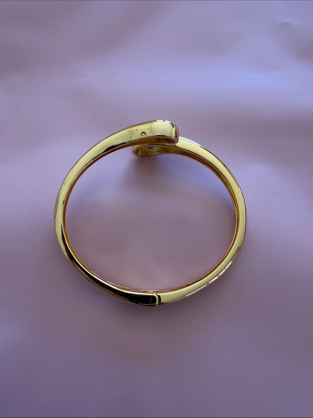 Classic Polished Gold Hinged Bangle Bracelet for Women